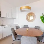 Intempo By Holuxe - 302 - 30th Floor Apartment *